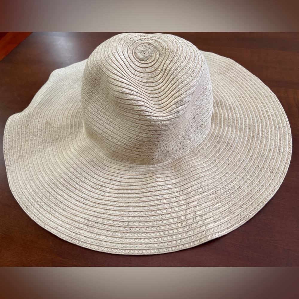 Joe Fresh floppy sun hat one size